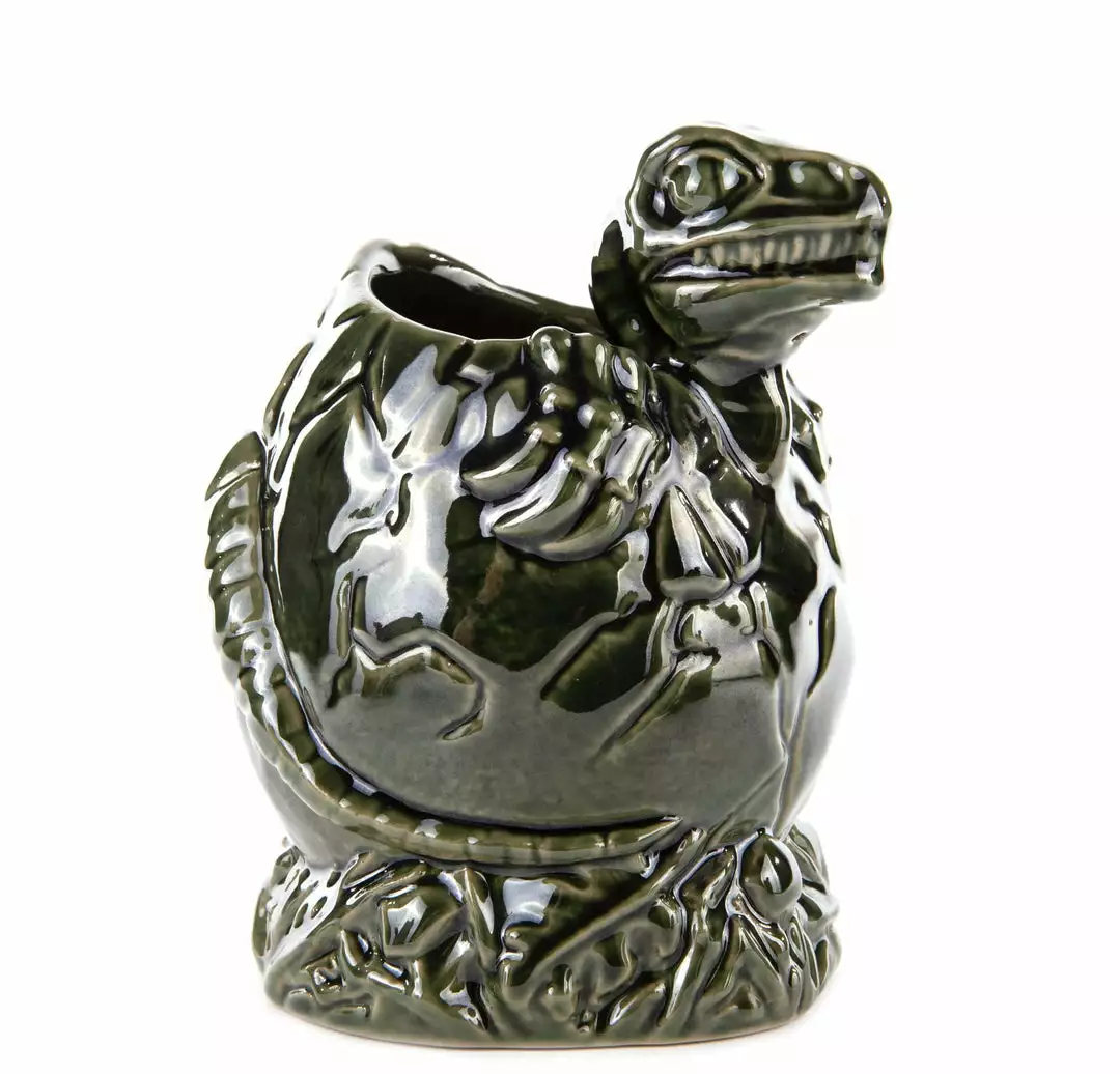 Mondo Jurassic Park – Baby Raptor Tiki Mug (Isla Nublar Variant) 2 Mondo Jurassic Park – Baby Raptor Tiki Mug (Isla Nublar Variant)