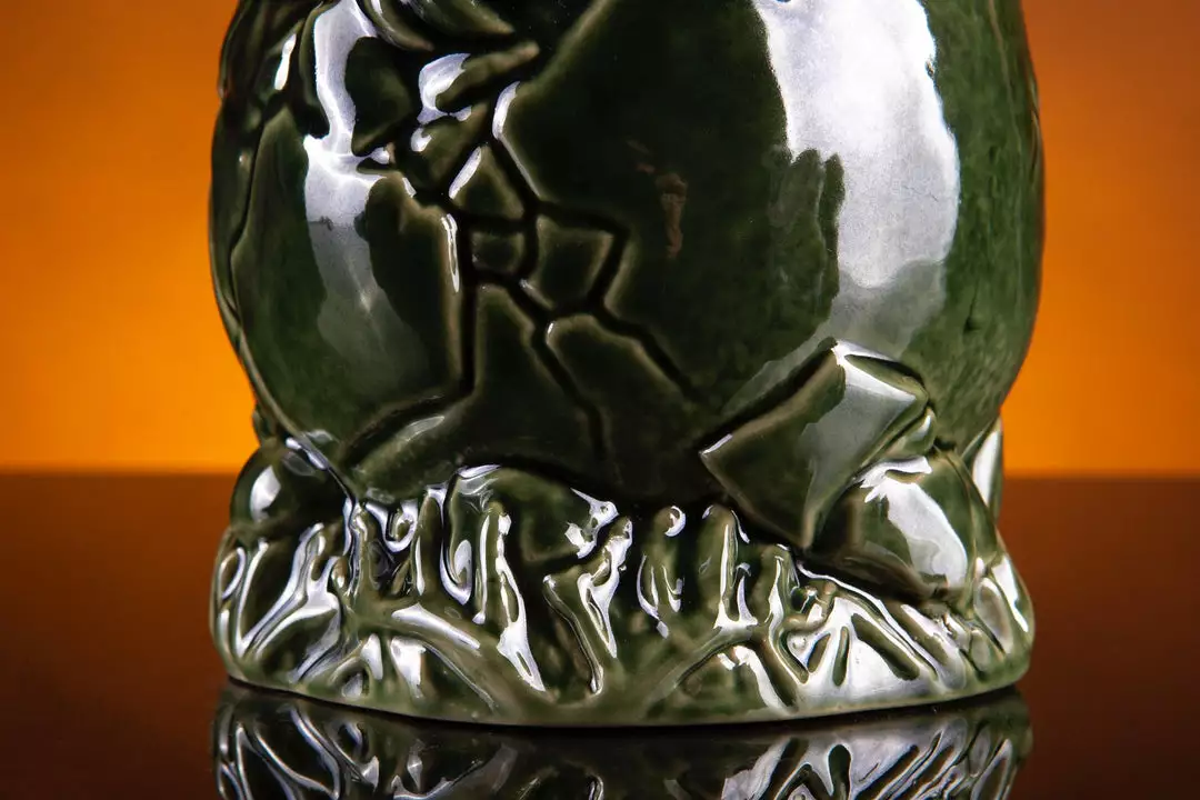 Mondo Jurassic Park – Baby Raptor Tiki Mug (Isla Nublar Variant) 13 Mondo Jurassic Park – Baby Raptor Tiki Mug (Isla Nublar Variant)