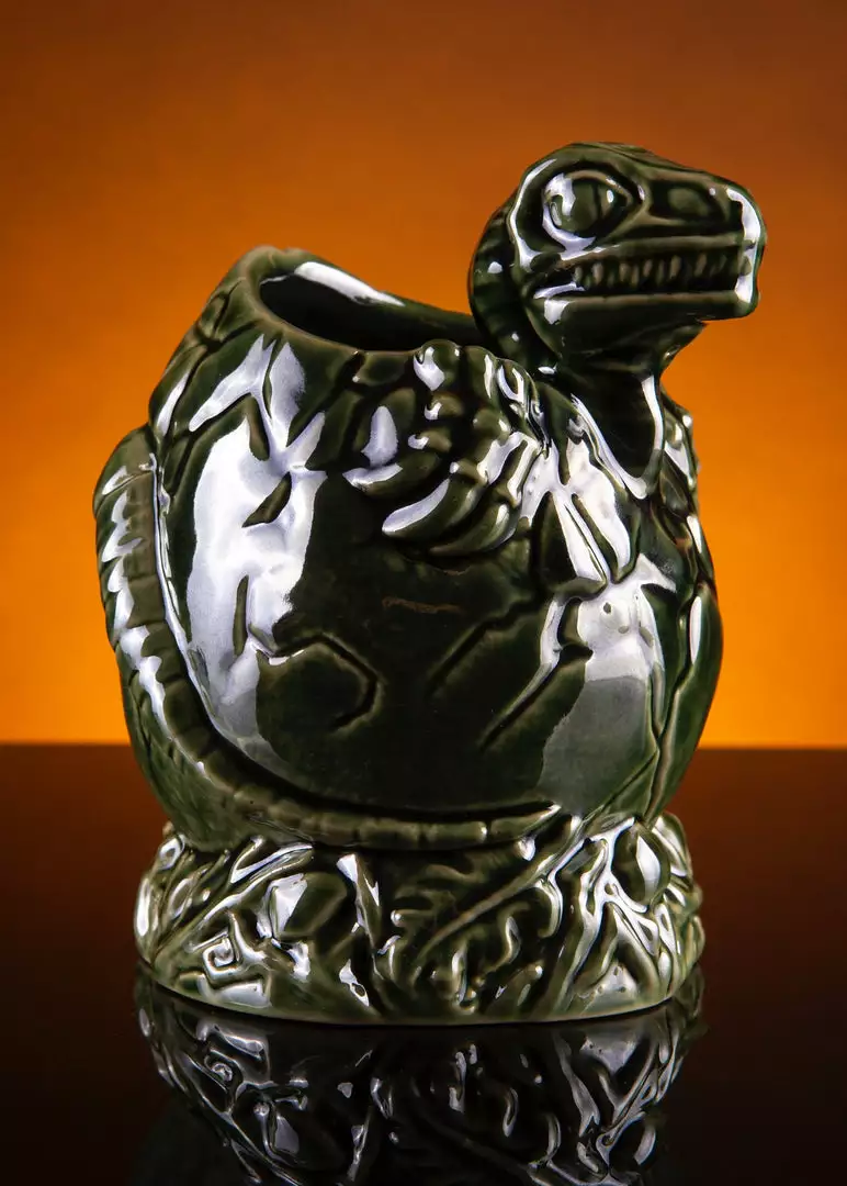 Mondo Jurassic Park – Baby Raptor Tiki Mug (Isla Nublar Variant) 10 Mondo Jurassic Park – Baby Raptor Tiki Mug (Isla Nublar Variant)