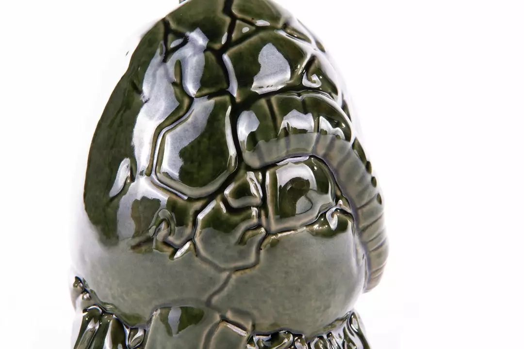 Mondo Jurassic Park – Baby Raptor Tiki Mug (Isla Nublar Variant) 17 Mondo Jurassic Park – Baby Raptor Tiki Mug (Isla Nublar Variant)