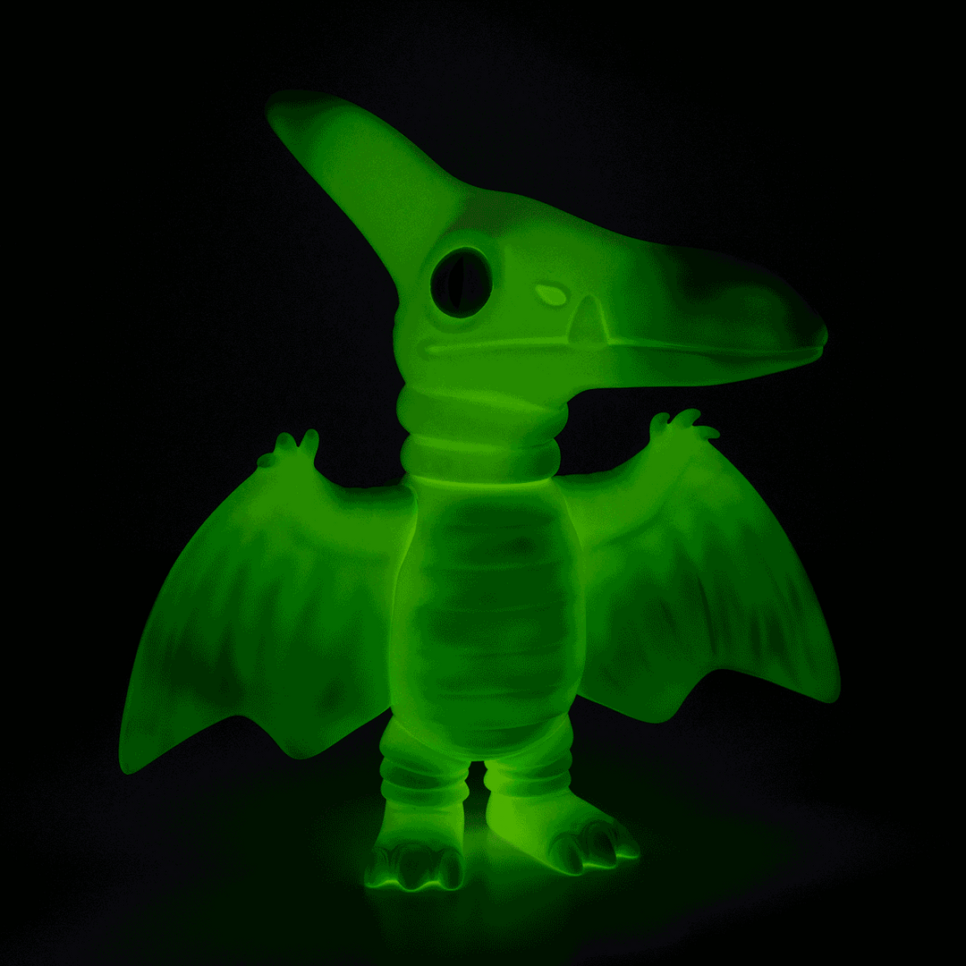 Chris Lee Pterantor Soft Vinyl Toy - "Phantasm" Mondo Exclusive Toys 2 Chris Lee Pterantor Soft Vinyl Toy - "Phantasm" Mondo Exclusive Toys