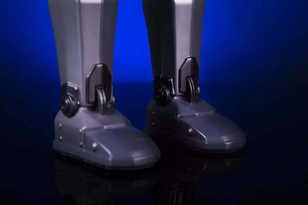 Unbox Industries Toys Iron Giant Soft Vinyl Figure 5 Unbox Industries Toys Iron Giant Soft Vinyl Figure