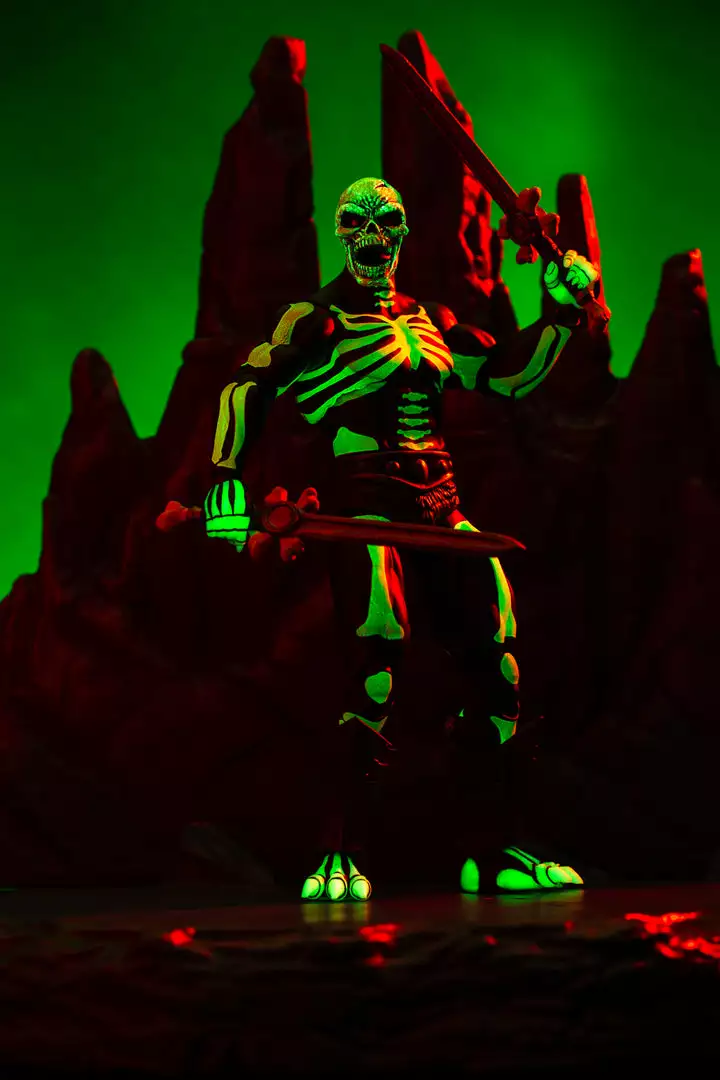 Mondo Toys Scareglow 1/6 Scale Figure Exclusive 6 Mondo Toys Scareglow 1/6 Scale Figure Exclusive