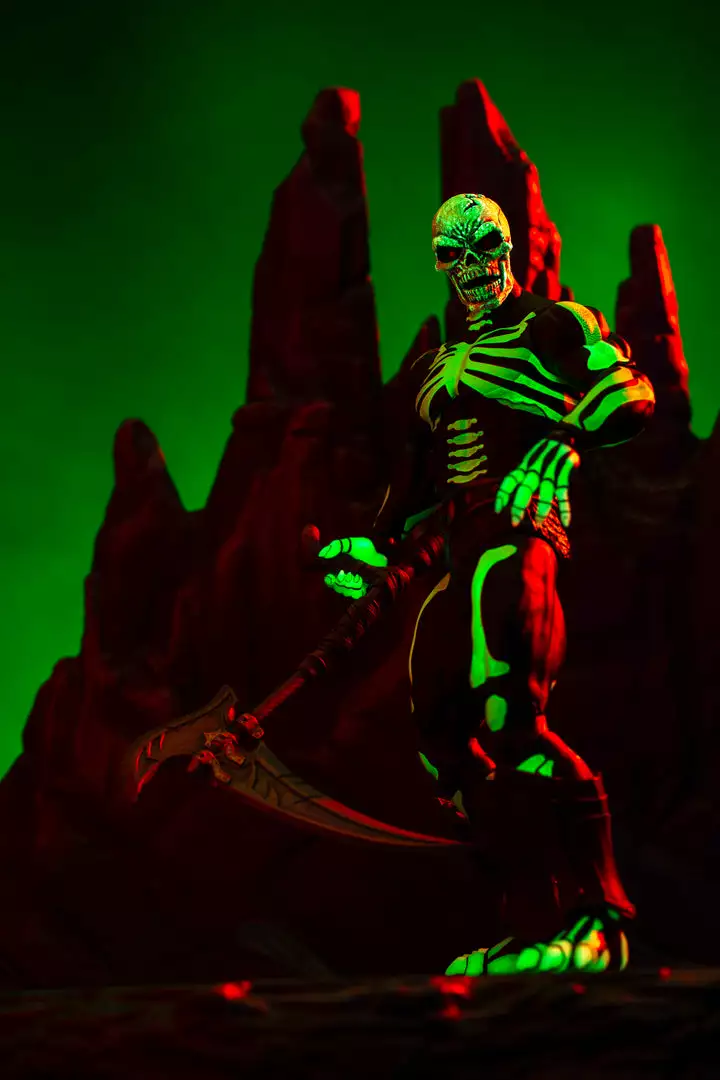 Mondo Toys Scareglow 1/6 Scale Figure Exclusive 7 Mondo Toys Scareglow 1/6 Scale Figure Exclusive