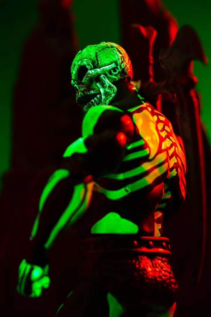 Mondo Toys Scareglow 1/6 Scale Figure Exclusive 10 Mondo Toys Scareglow 1/6 Scale Figure Exclusive