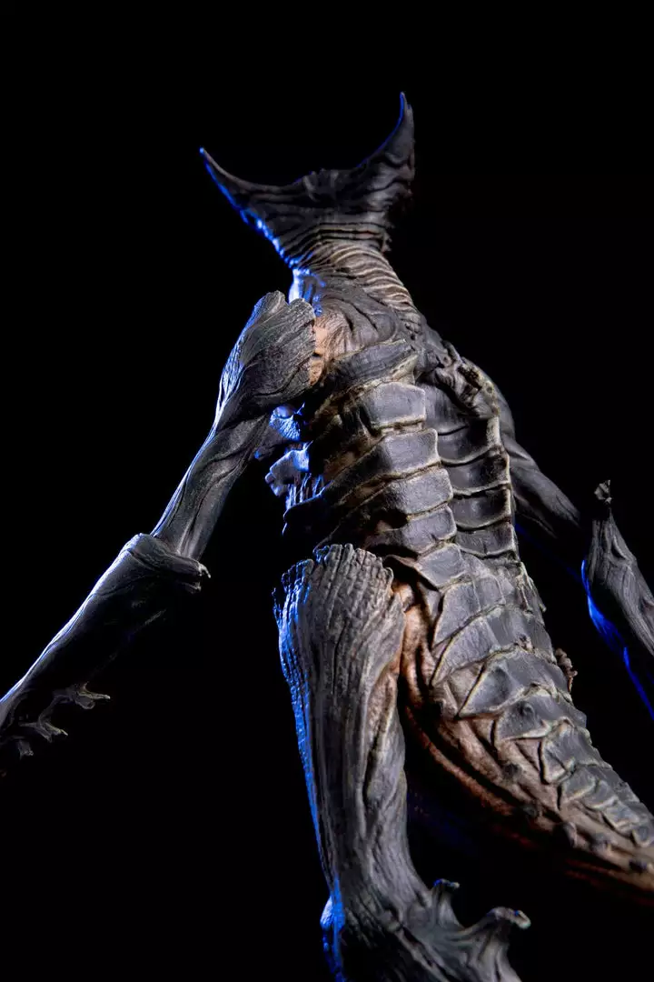 Mondo Colossal Giant Monster Maquette 26 Mondo Colossal Giant Monster Maquette