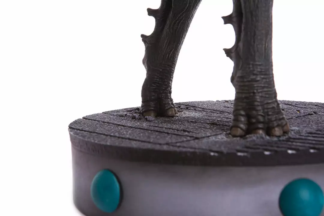 Mondo Colossal Giant Monster Maquette 19 Mondo Colossal Giant Monster Maquette