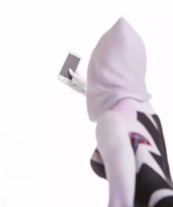 Mondo Spider-Man – Spider-Gwen Statue Exclusive Toys